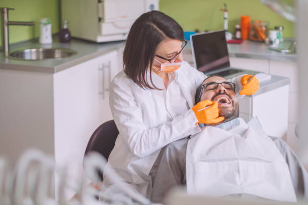 Best Broken or Cracked Tooth Emergency Dentist in Seco Mines, TX